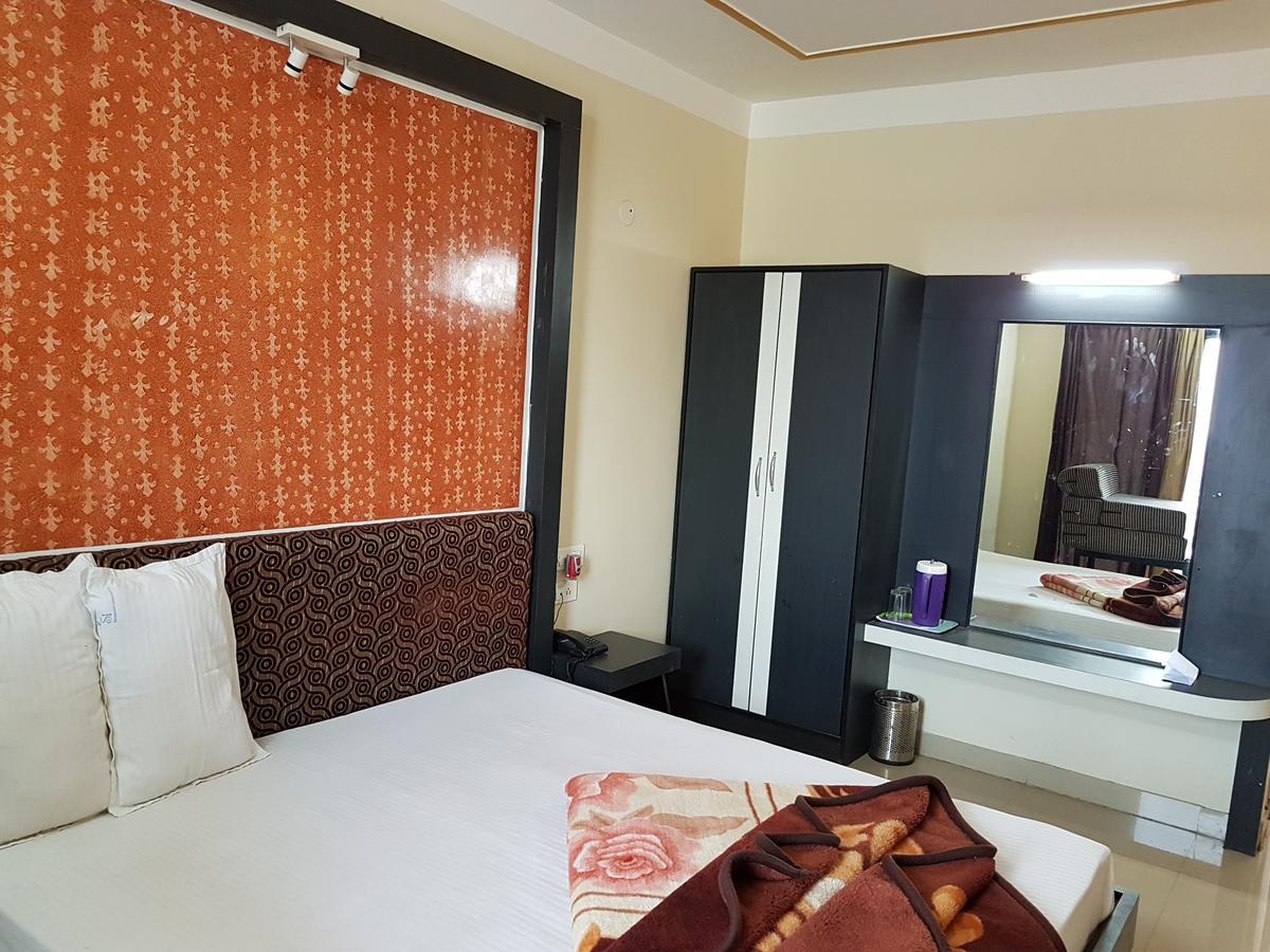 Swagatam International Hotel Tarapith Exterior photo