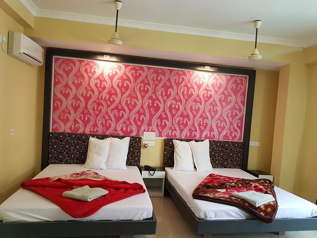 Swagatam International Hotel Tarapith Exterior photo