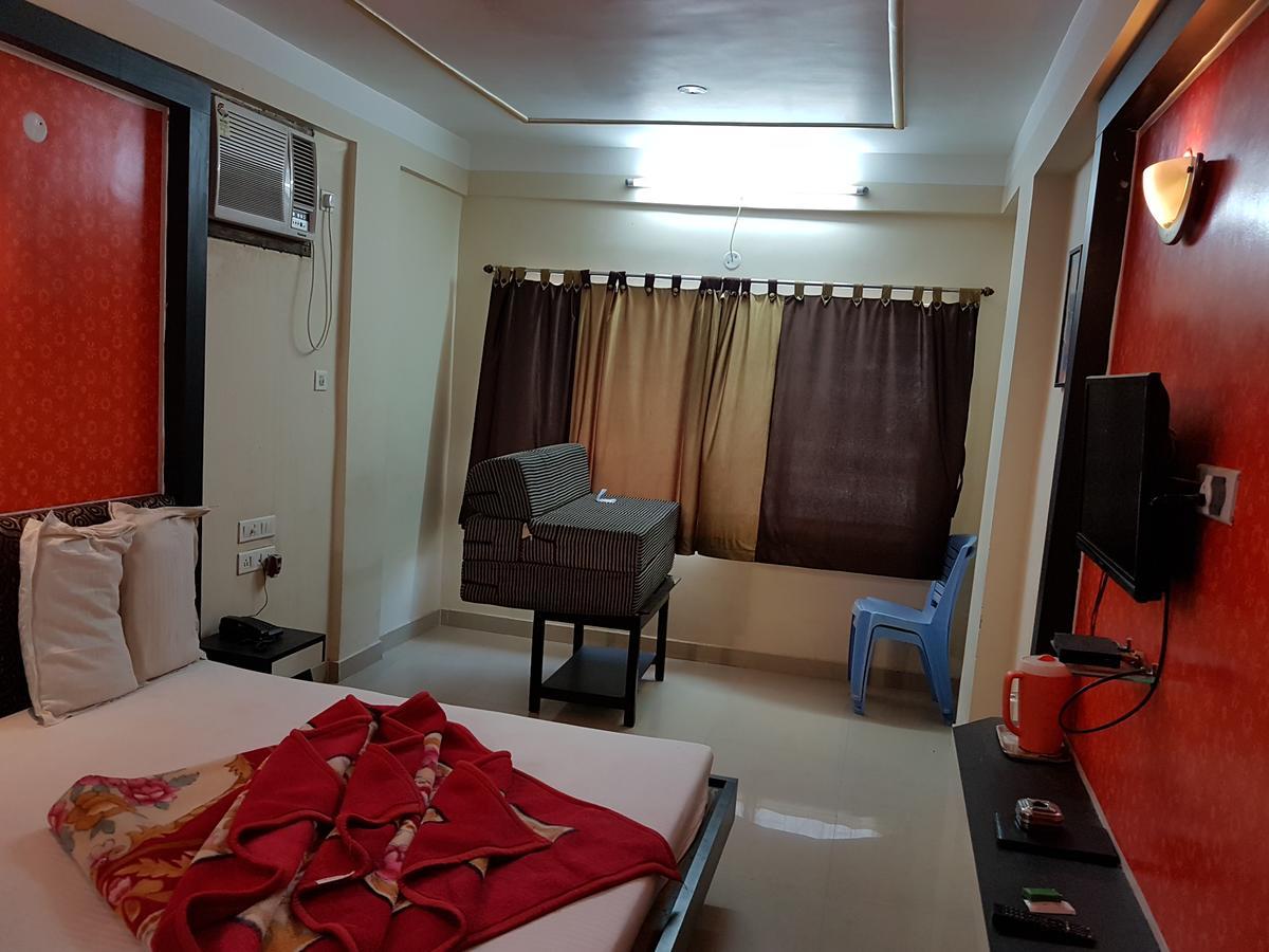 Swagatam International Hotel Tarapith Exterior photo